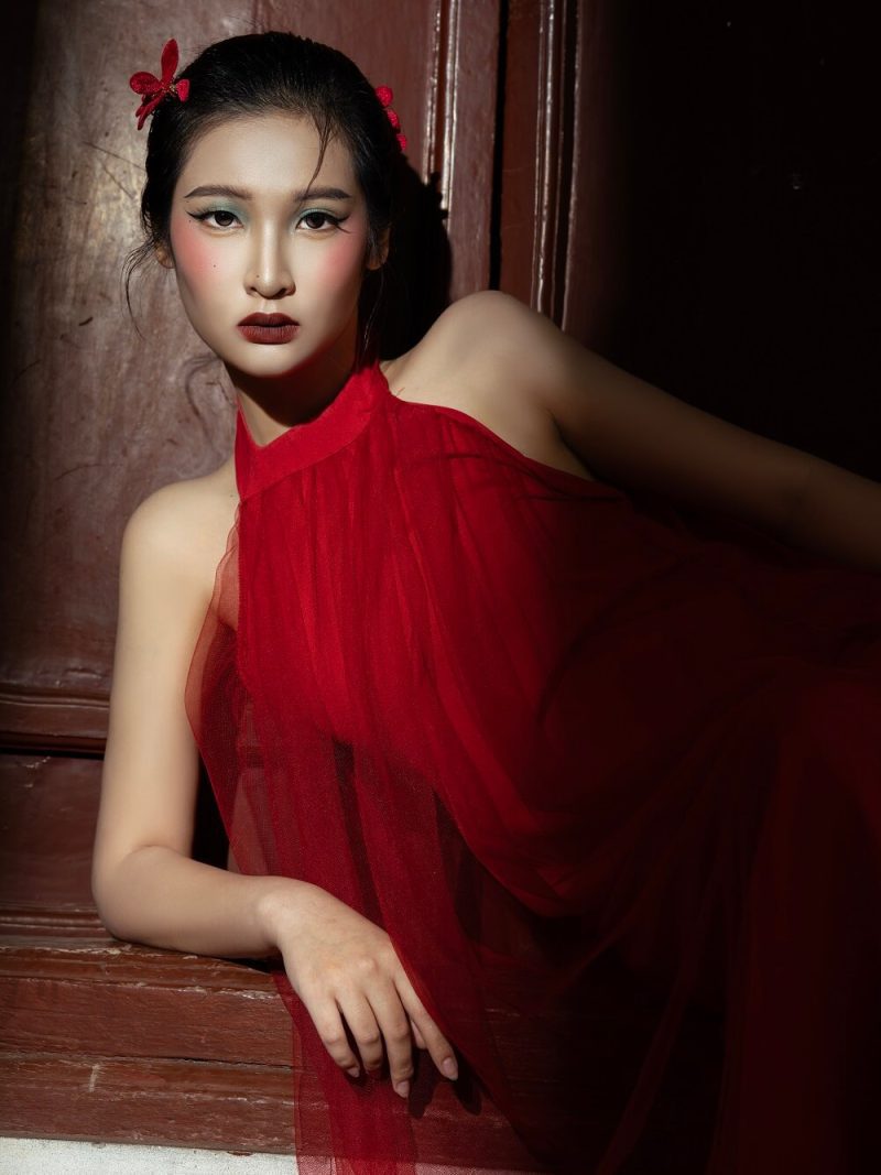 Chụp mẫu chân dung  Annabelle Hiện Đại